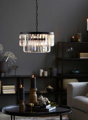 Bella taklampe fra Høvik lys med skjerm av glass, lys på