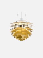 PH Kongle taklampe fra Louis Poulsen i gull farge, lys på