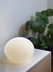 Globus bordlampe Ø24 cm - hvit