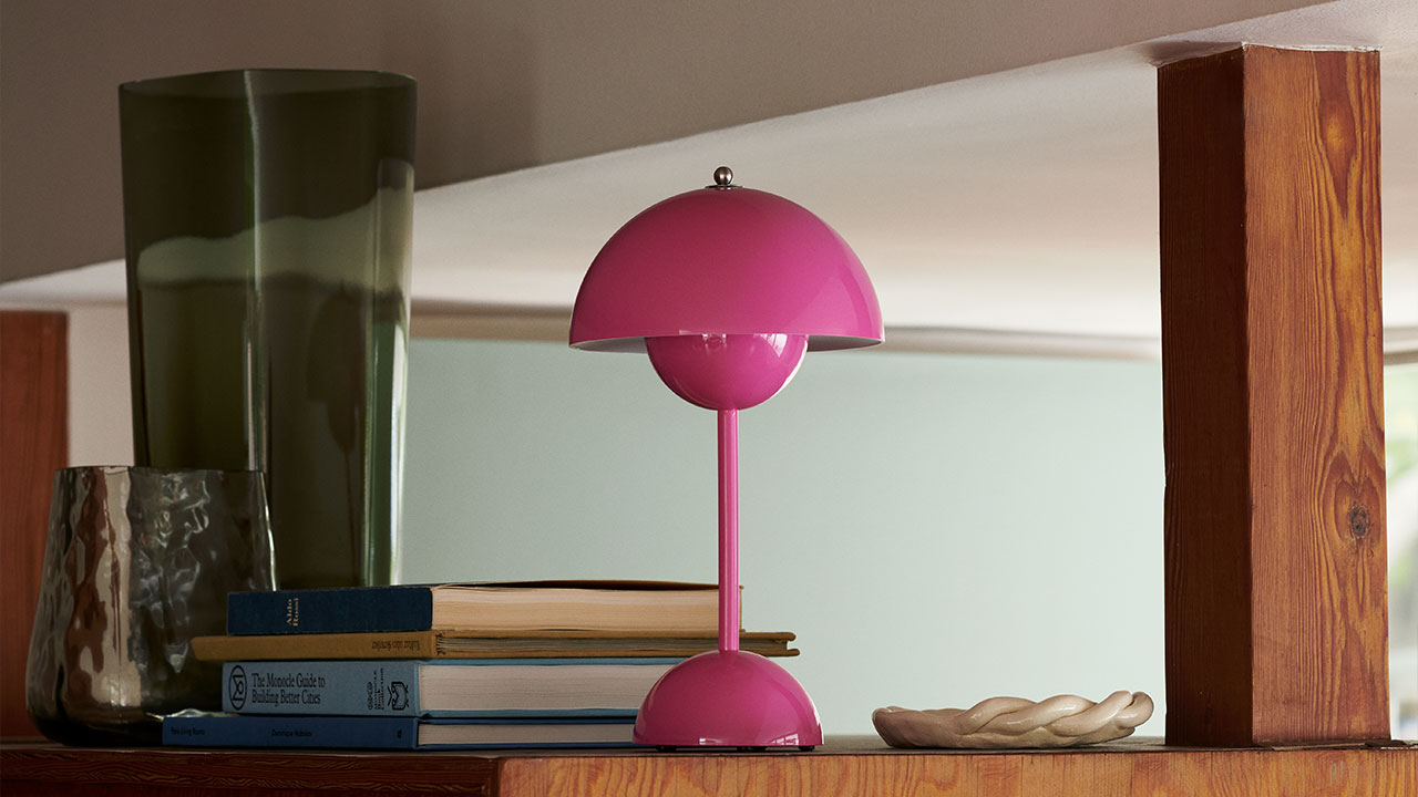 Flowerpot oppladbar bordlampe rosa